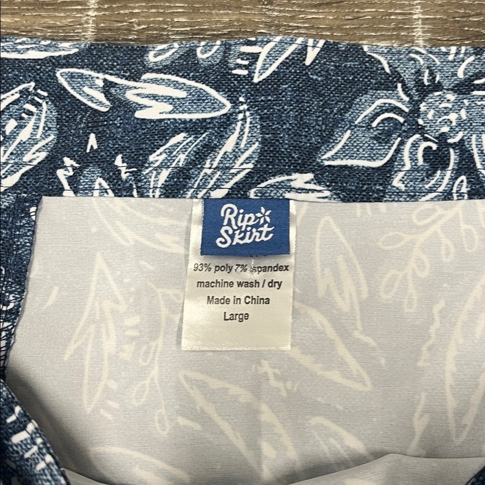 Floral Blue Skirt - Picture 3 of 3